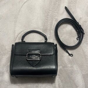 COACH Morgan Top Handle Satchel Bag 🎀
In good condition !